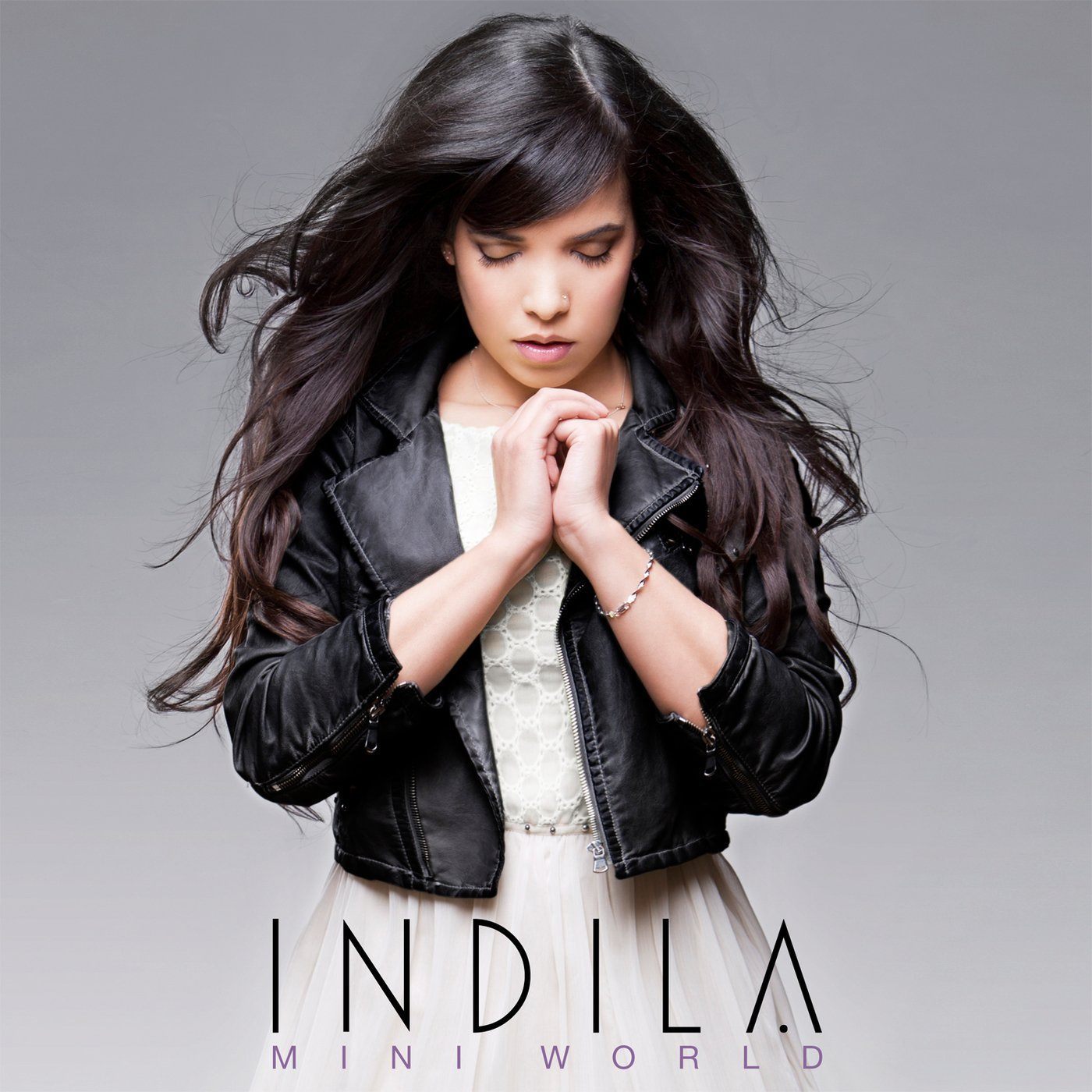 le premier album d'Indila Mini World