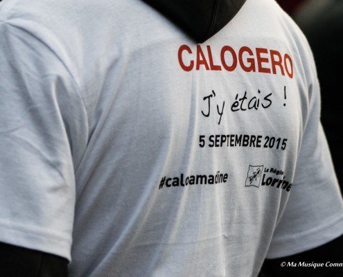 Beaucoup de fans de Calogero sont repartis avec leur Tee-Shirt