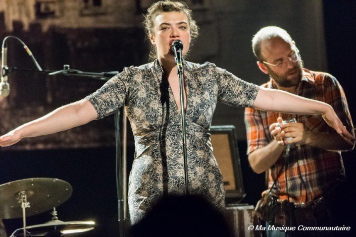 le groupe Moriarty en scène à la Halle Verrière de Meisenthal