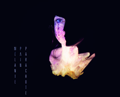 pochette de parachute, troisième album de Mélanie Pain
