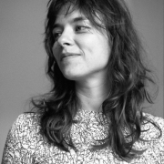 portrait en noir et blanc de l'artiste Milane